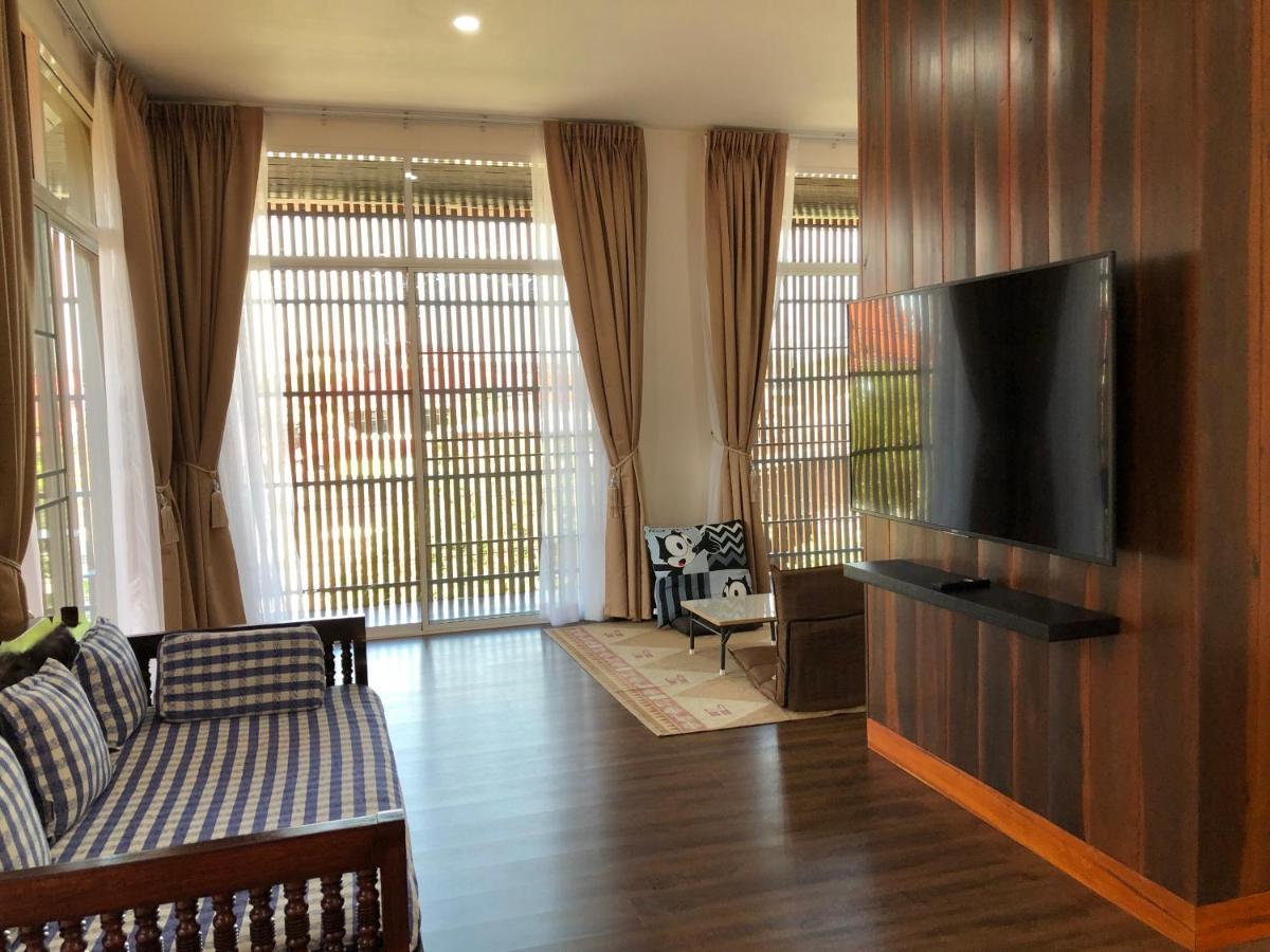 บุญเมืองน่าน Hotel Buitenkant foto