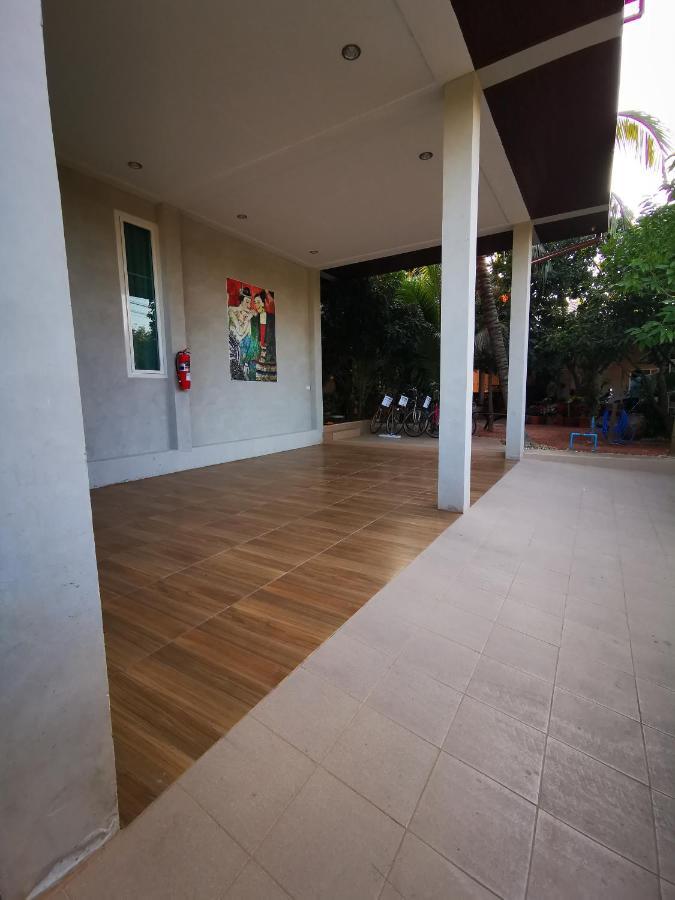บุญเมืองน่าน Hotel Buitenkant foto