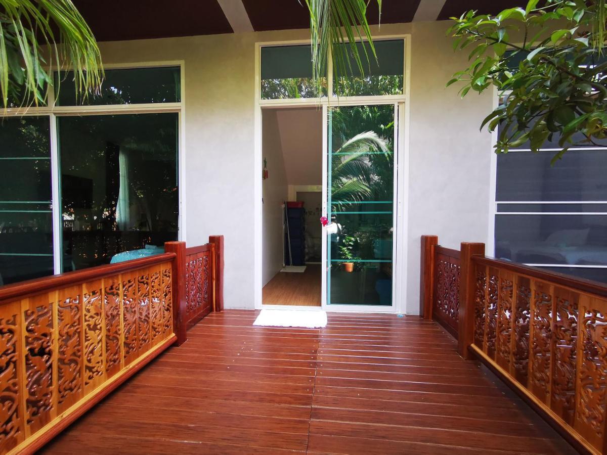 บุญเมืองน่าน Hotel Buitenkant foto