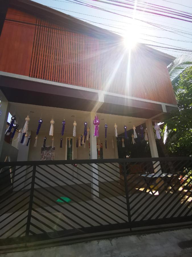 บุญเมืองน่าน Hotel Buitenkant foto